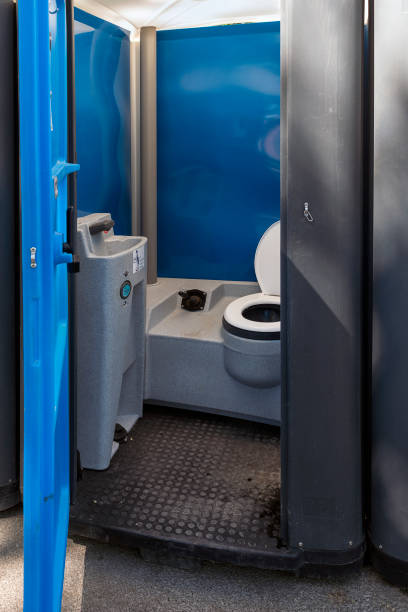 Best Wedding porta potty rental  in Bloomgton, IN
